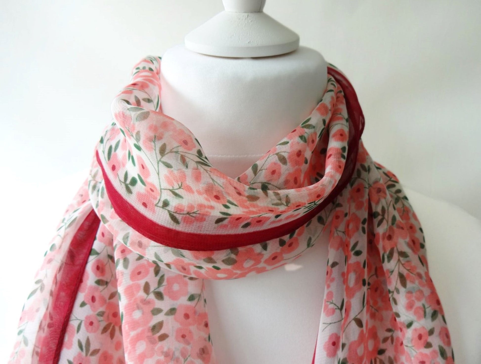 Ultra-lightweight Ditsy Flower Print Summer Chiffon Scarf