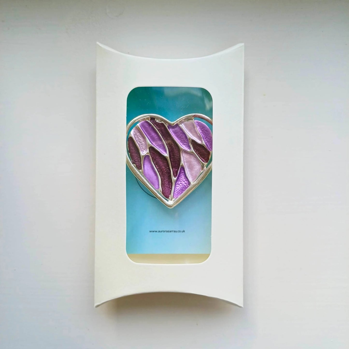 mosaic heart magnetic brooch in white pillow box