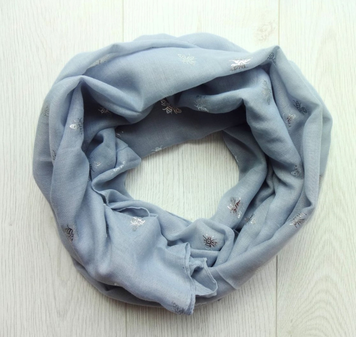 Silver Sparkle Bee Scarf
