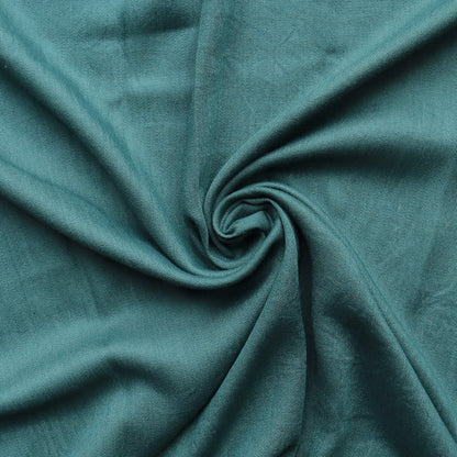 Forest-Green-Large-Lightweight-Plain-Tasselled-Pashmina-Scarf-Pattern