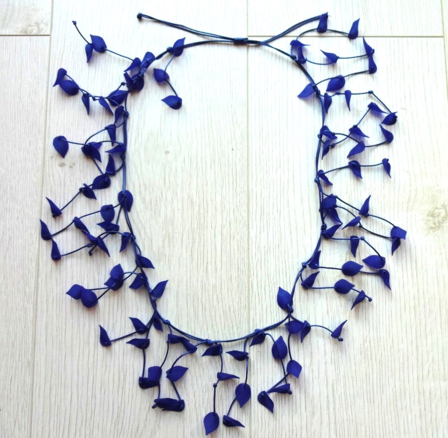 Leaf Design Beaded Adjustable Length Statement Necklace - leaf-design-beaded-adjustable-length-statement-necklace-Necklaces