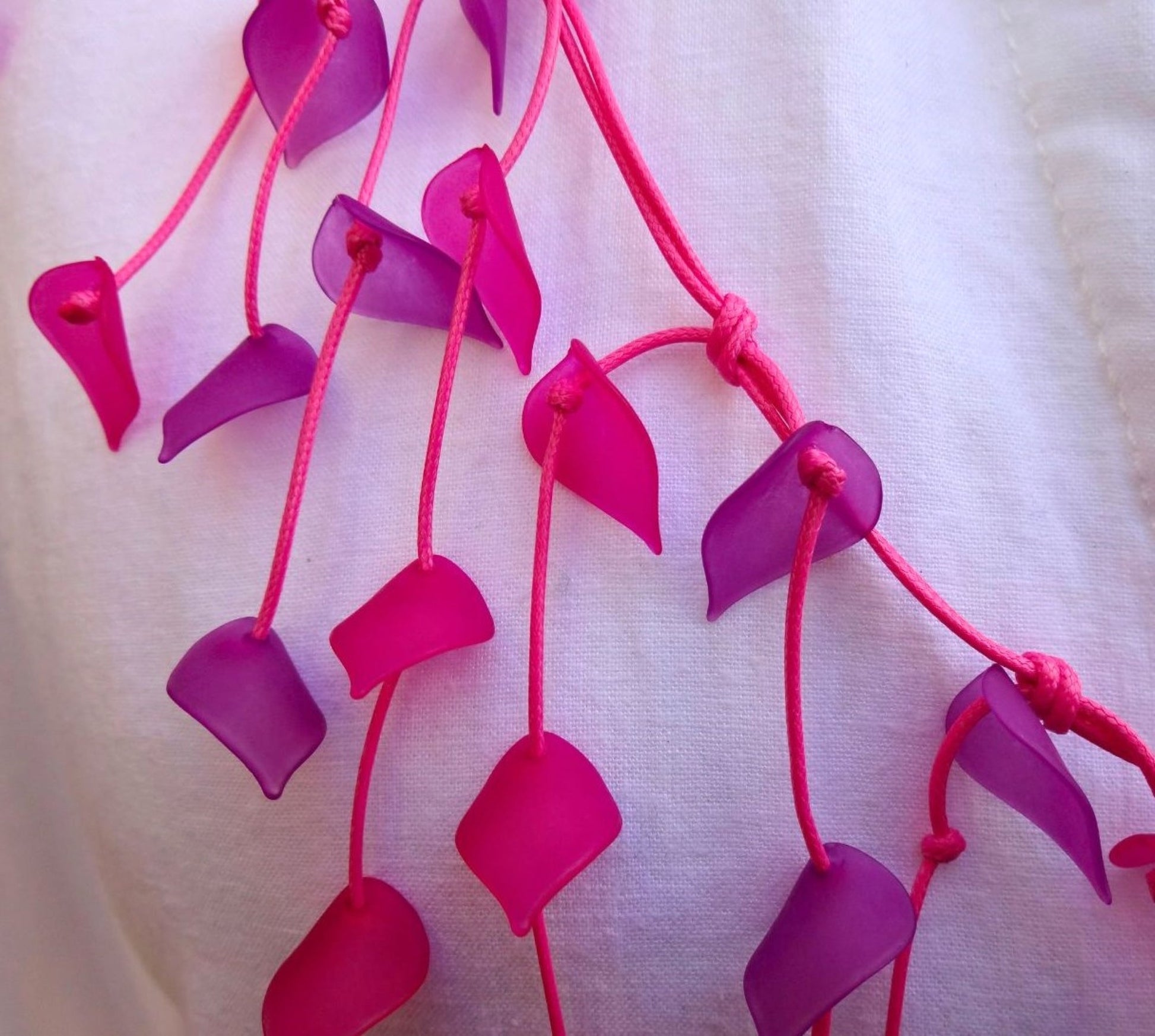 Leaf Design Beaded Adjustable Length Statement Necklace - leaf-design-beaded-adjustable-length-statement-necklace-Necklaces