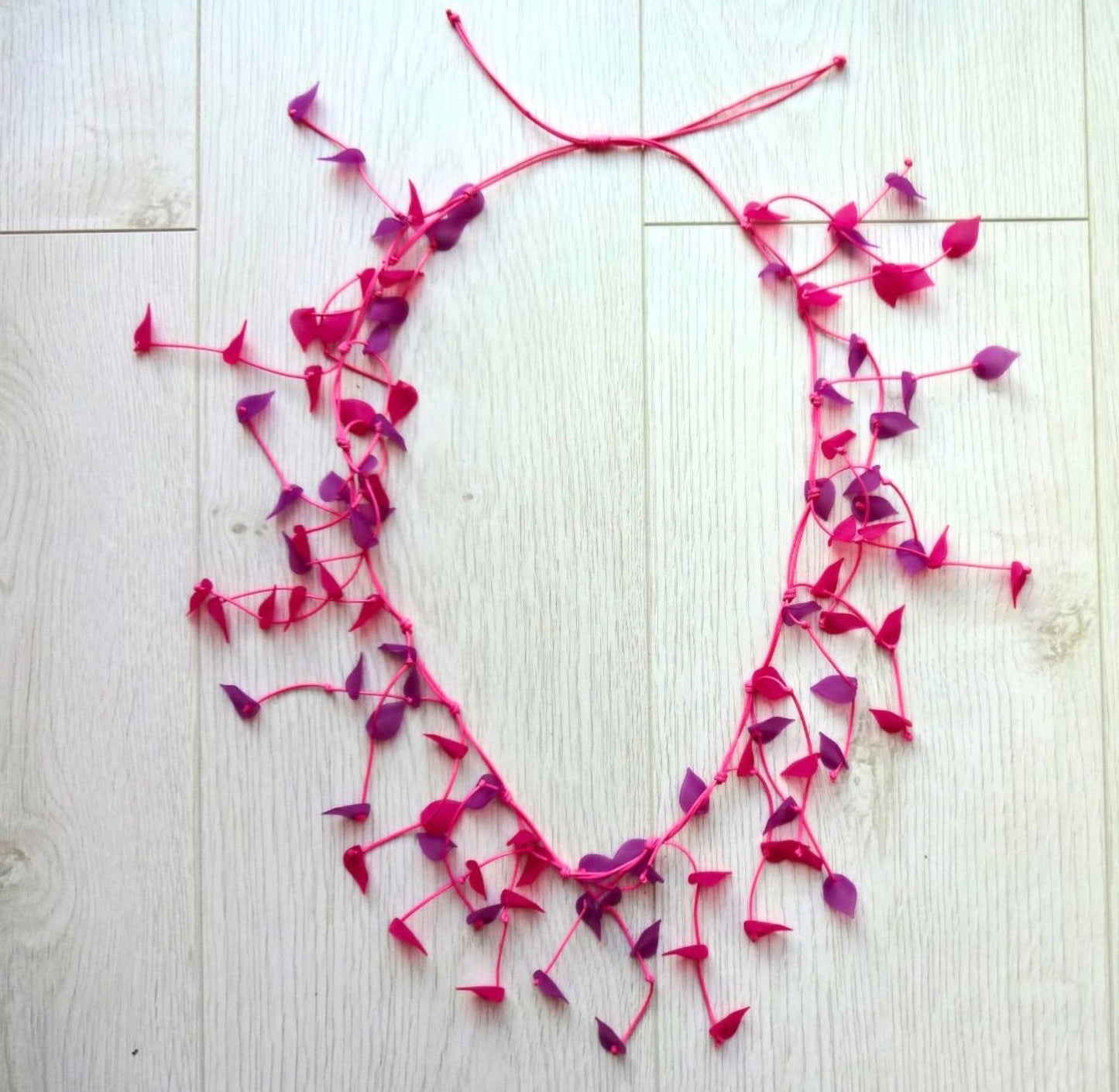 Leaf Design Beaded Adjustable Length Statement Necklace - leaf-design-beaded-adjustable-length-statement-necklace-Necklaces