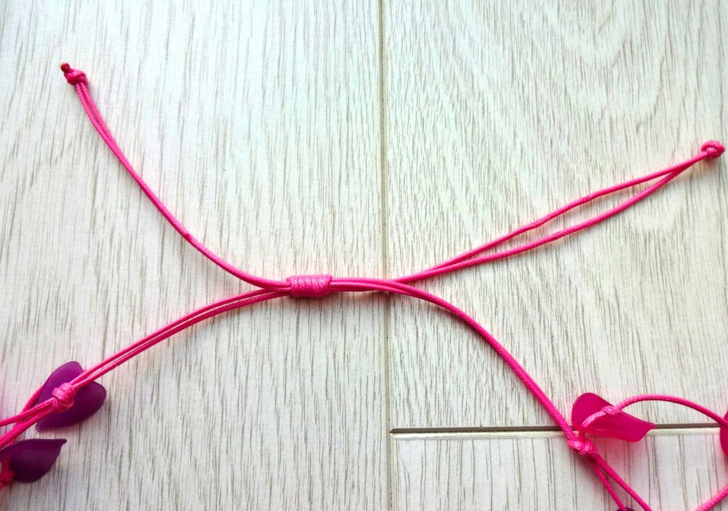 Leaf Design Beaded Adjustable Length Statement Necklace - leaf-design-beaded-adjustable-length-statement-necklace-Necklaces