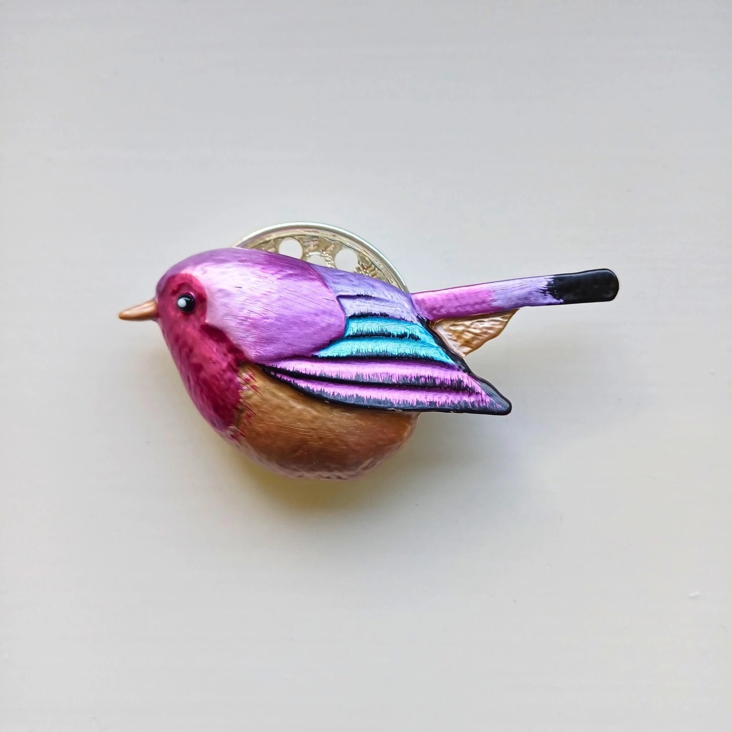 Purple magnetic bird brooch for scarves, coats or bags